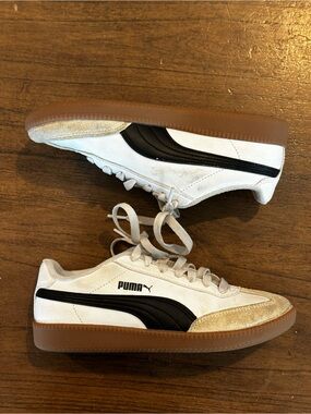 Puma Smash White Black Gum Sole Sneakers Womens Size 4 Casual Shoes
